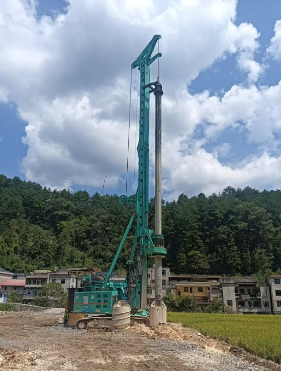 逆势而上，上海金泰大型旋挖钻机凭实力破局基建寒冬